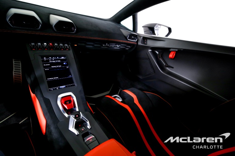 Used-2022-Lamborghini-Huracan-STO