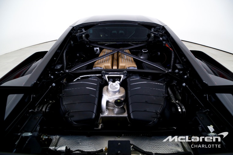 Used-2022-Lamborghini-Huracan-STO