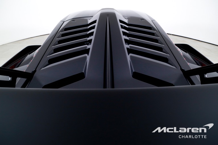 Used-2022-Lamborghini-Huracan-STO