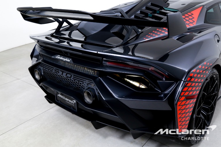 Used-2022-Lamborghini-Huracan-STO