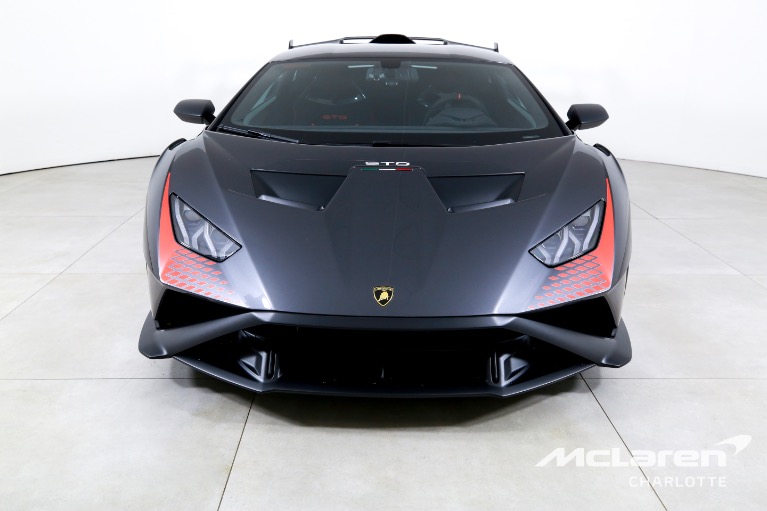 Used-2022-Lamborghini-Huracan-STO