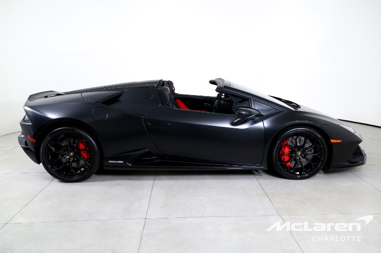 Used-2023-Lamborghini-Huracan-EVO-Spyder