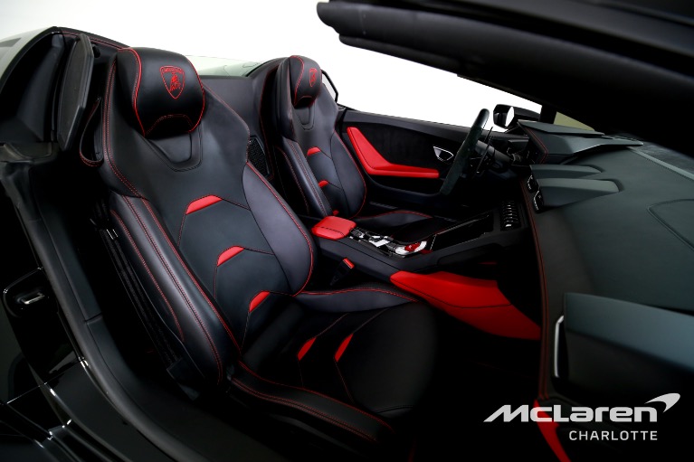 Used-2023-Lamborghini-Huracan-EVO-Spyder