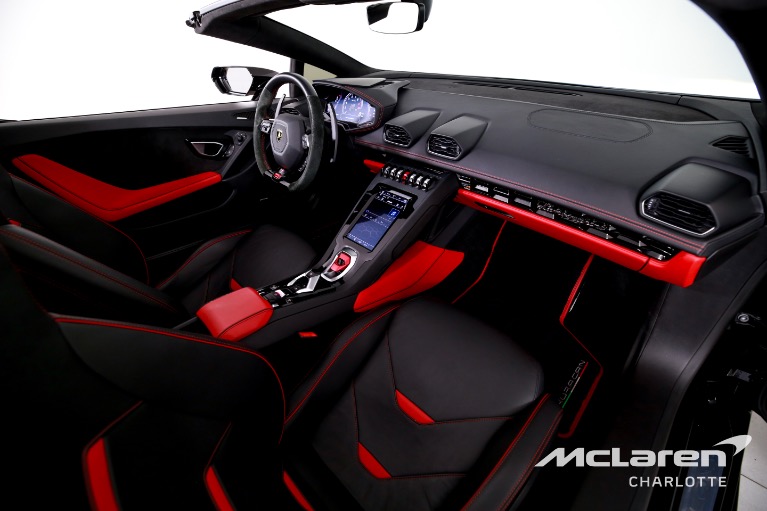 Used-2023-Lamborghini-Huracan-EVO-Spyder
