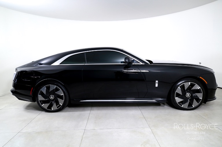 Used-2024-Rolls-Royce-Spectre