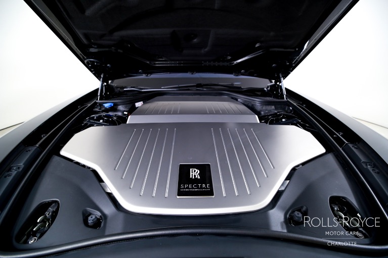 Used-2024-Rolls-Royce-Spectre