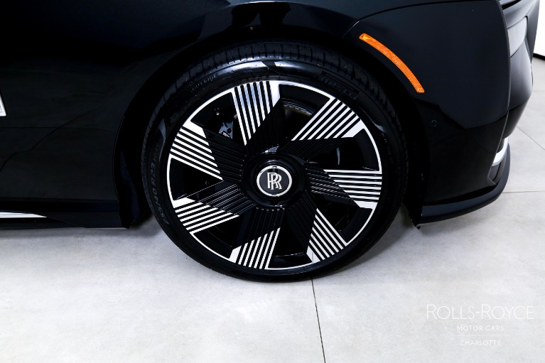 Used-2024-Rolls-Royce-Spectre