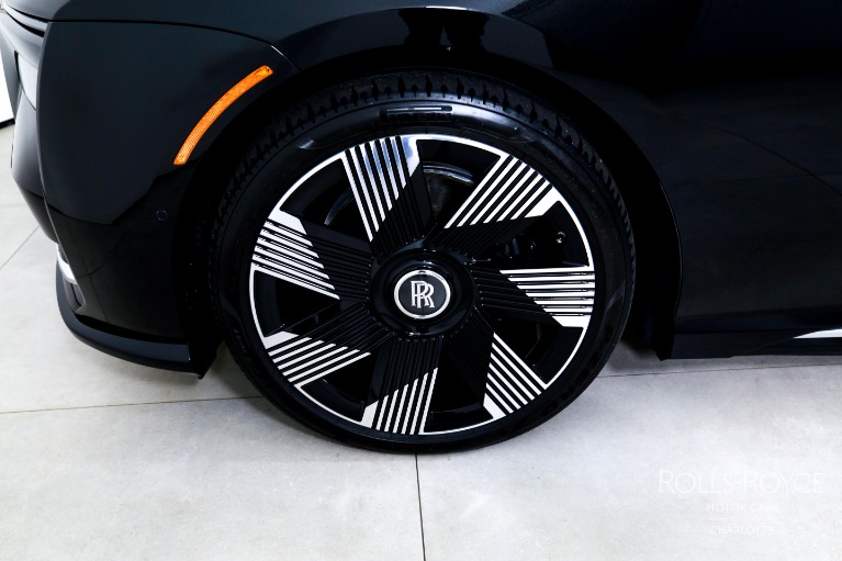 Used-2024-Rolls-Royce-Spectre