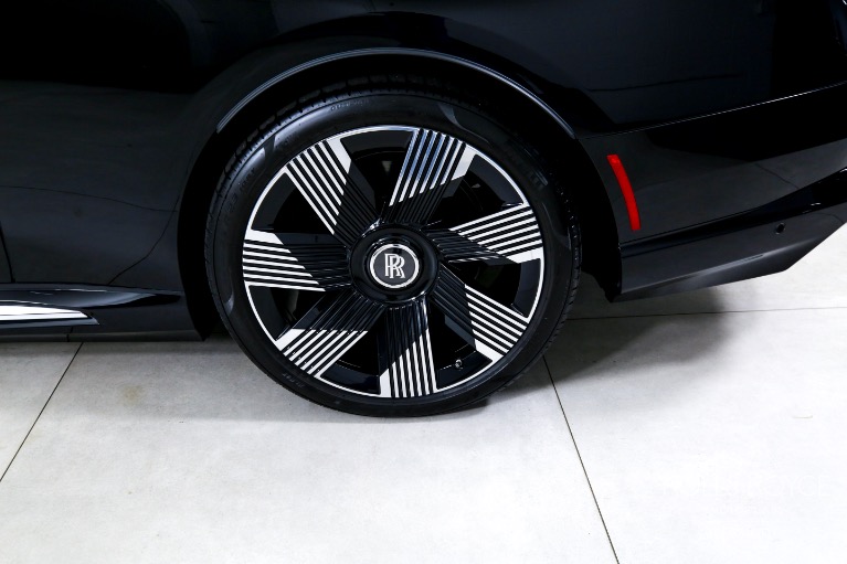 Used-2024-Rolls-Royce-Spectre