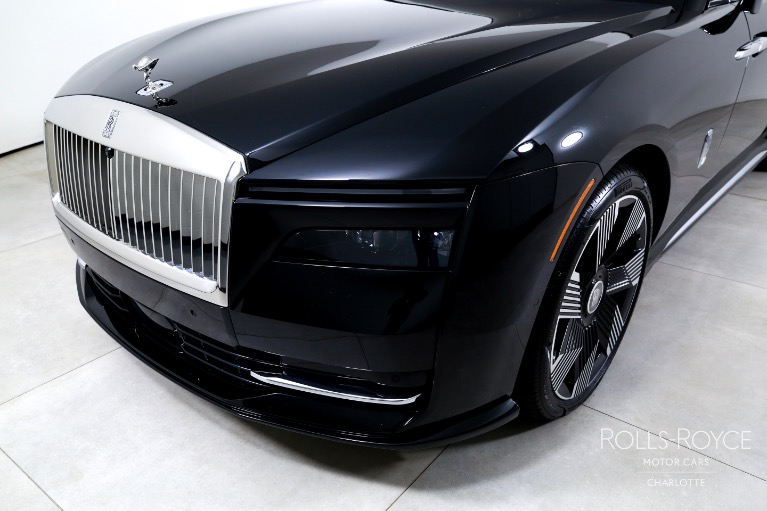 Used-2024-Rolls-Royce-Spectre