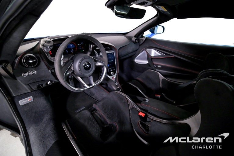 Used-2024-McLaren-750S