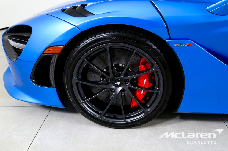Used-2024-McLaren-750S