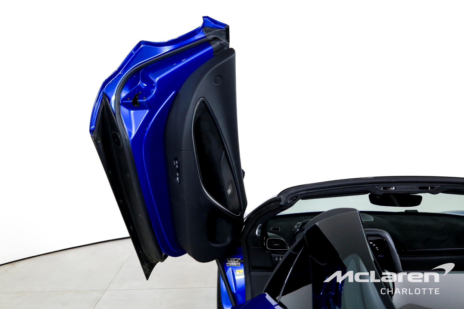 Used 2025 McLaren Artura Spider  | Charlotte, NC