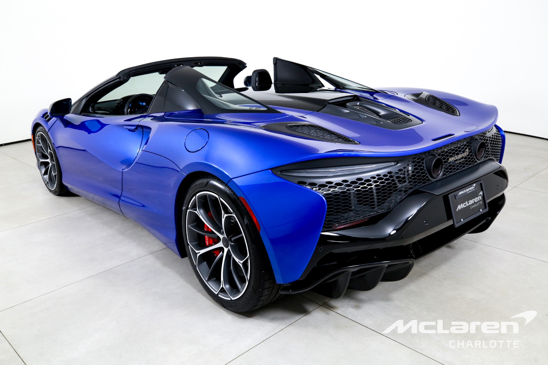 Used 2025 McLaren Artura Spider  | Charlotte, NC