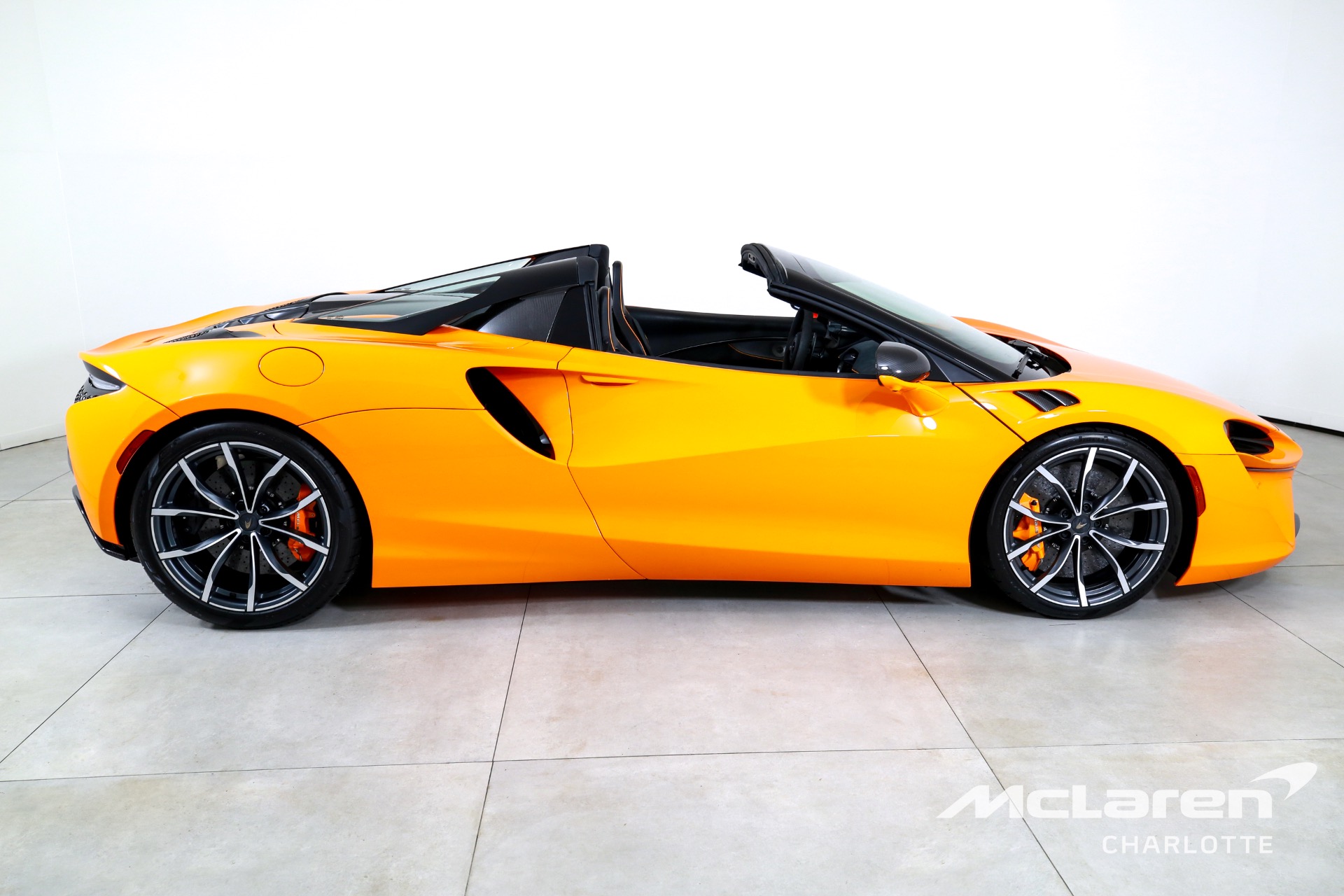 Used 2025 McLaren Artura Spider | Charlotte, NC
