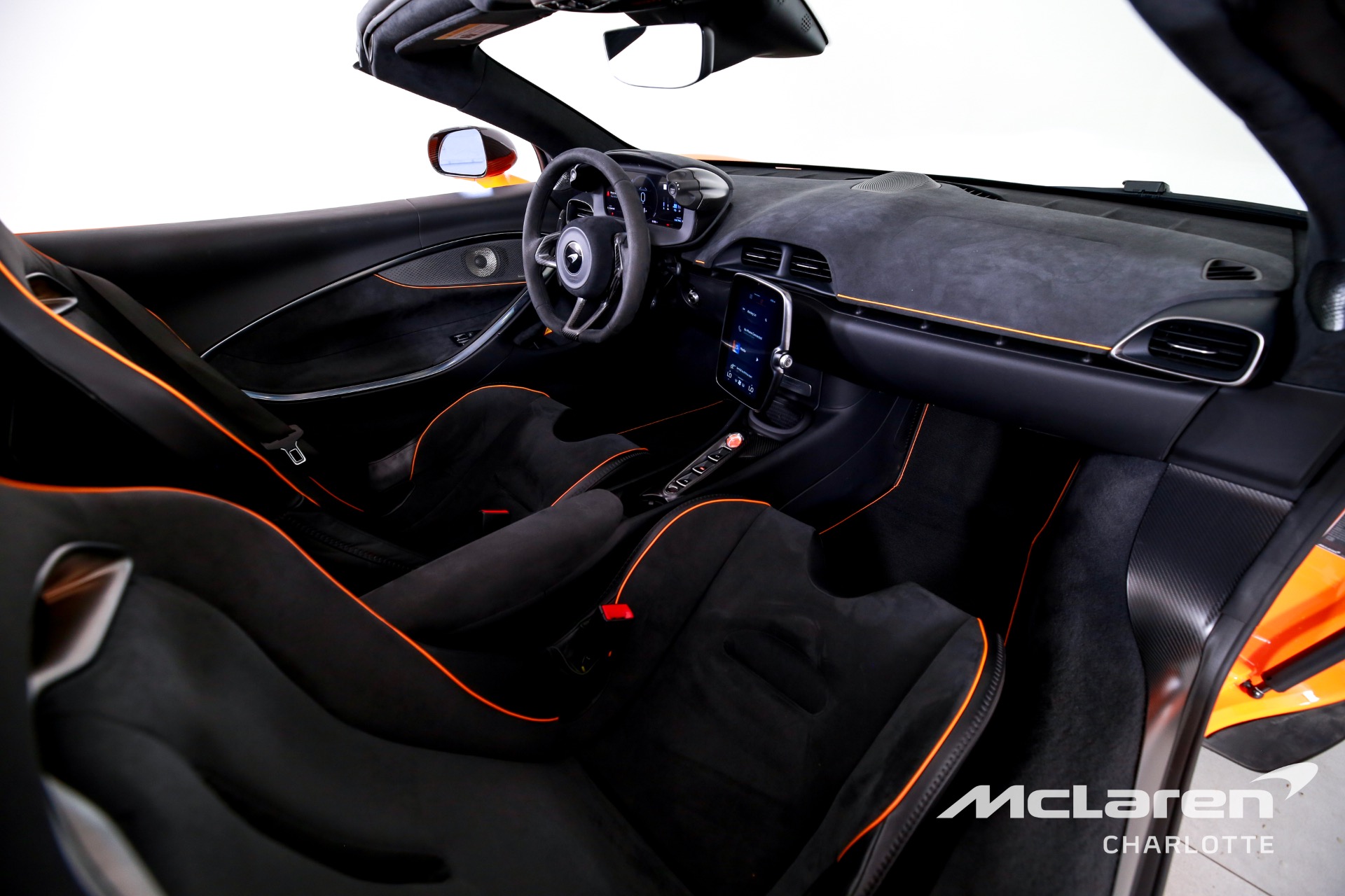 Used 2025 McLaren Artura Spider | Charlotte, NC