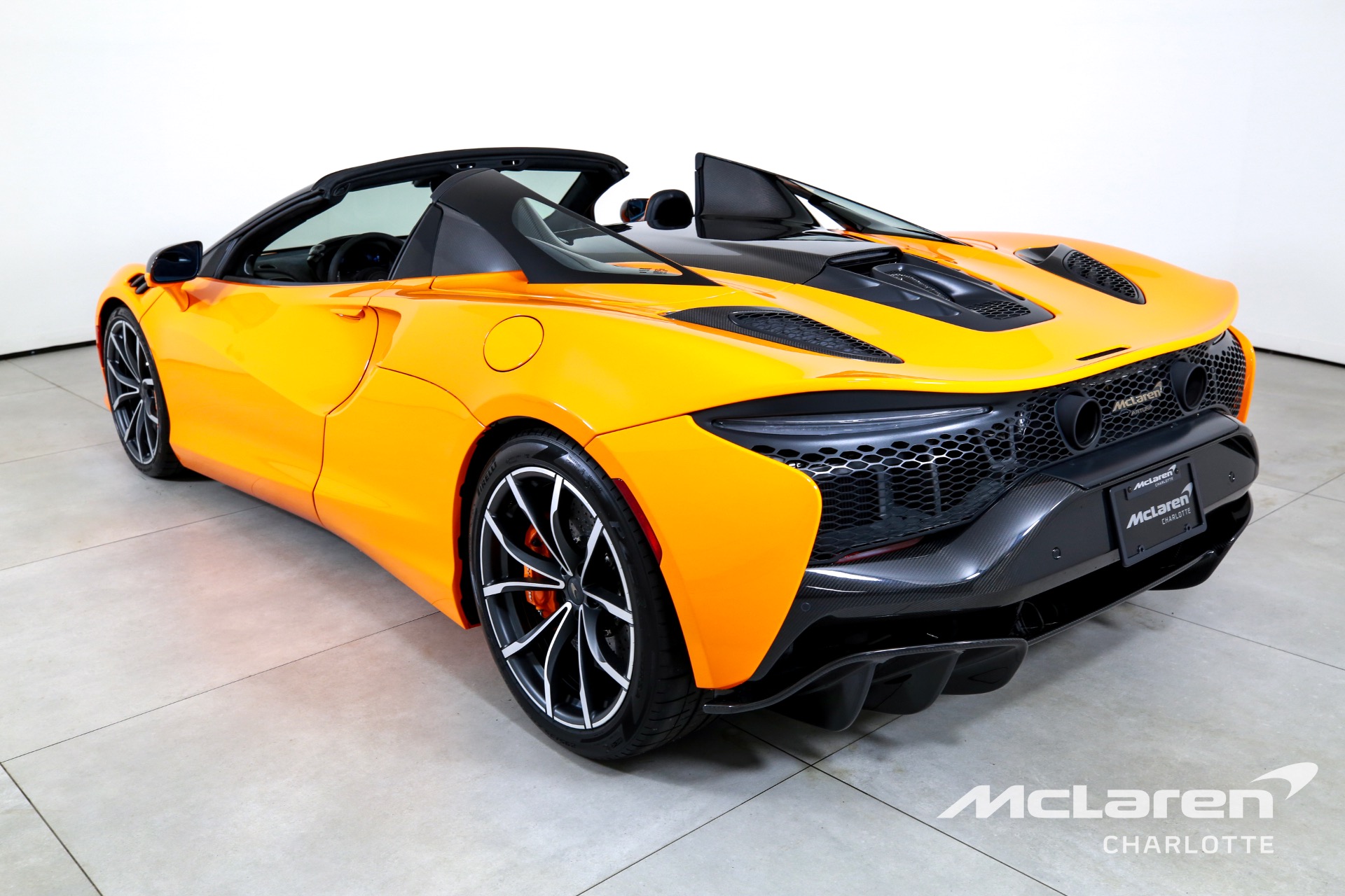 Used 2025 McLaren Artura Spider | Charlotte, NC
