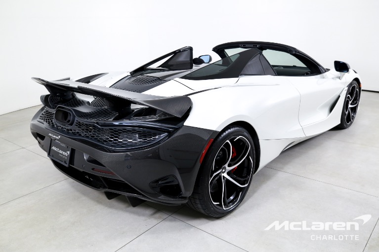 Used-2024-McLaren-750S-Spider