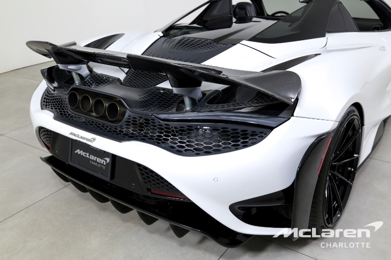Used-2022-McLaren-765LT-Spider