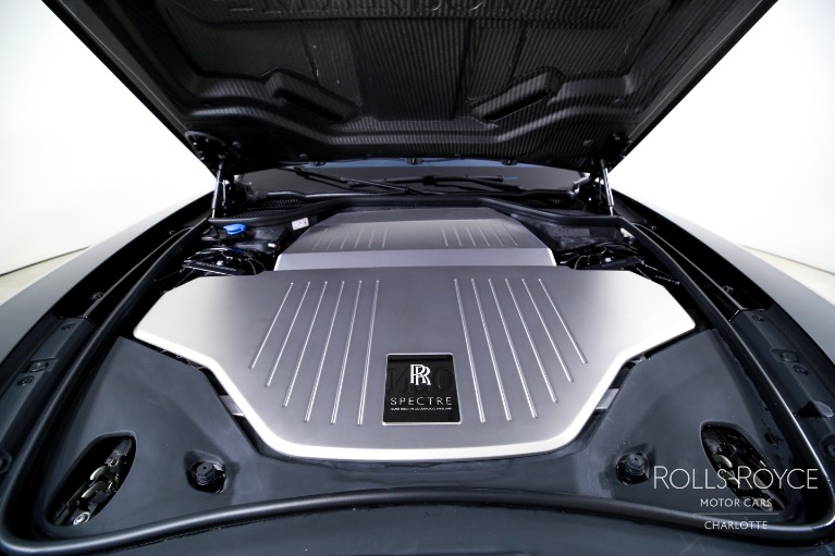 Used-2024-Rolls-Royce-Spectre