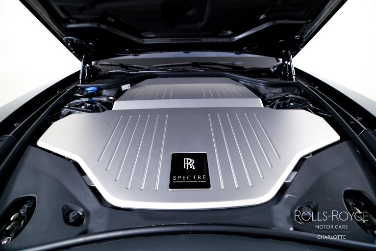 Used-2025-Rolls-Royce-Spectre