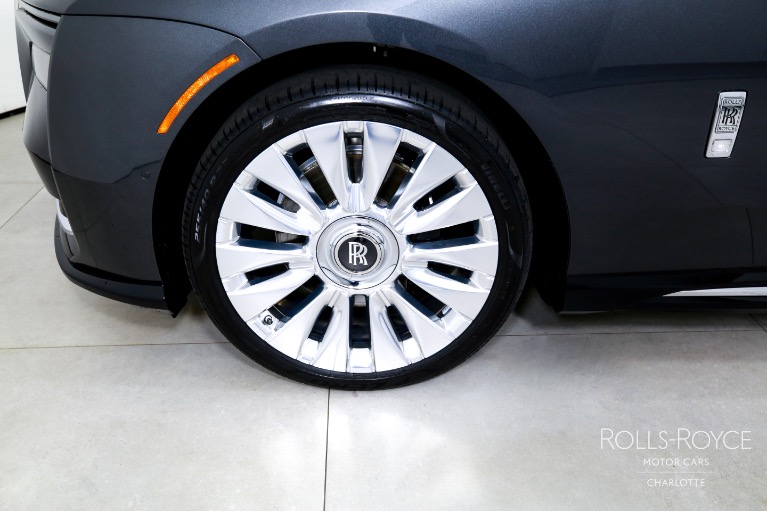 Used-2025-Rolls-Royce-Spectre