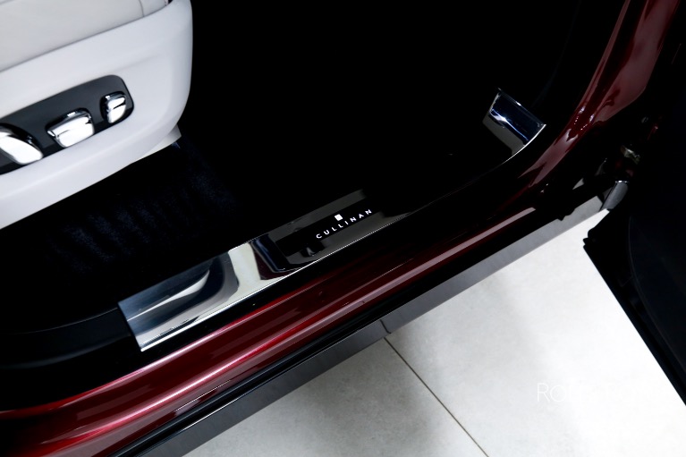 Used-2025-Rolls-Royce-Cullinan