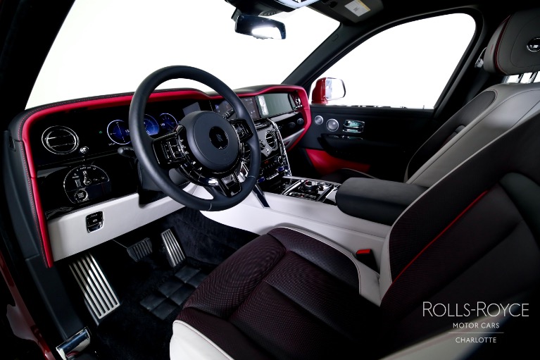 Used-2025-Rolls-Royce-Cullinan
