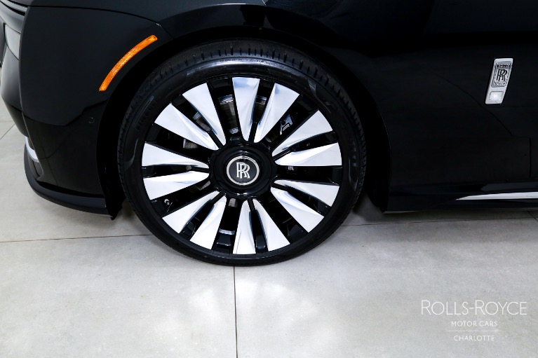 Used-2025-Rolls-Royce-Spectre
