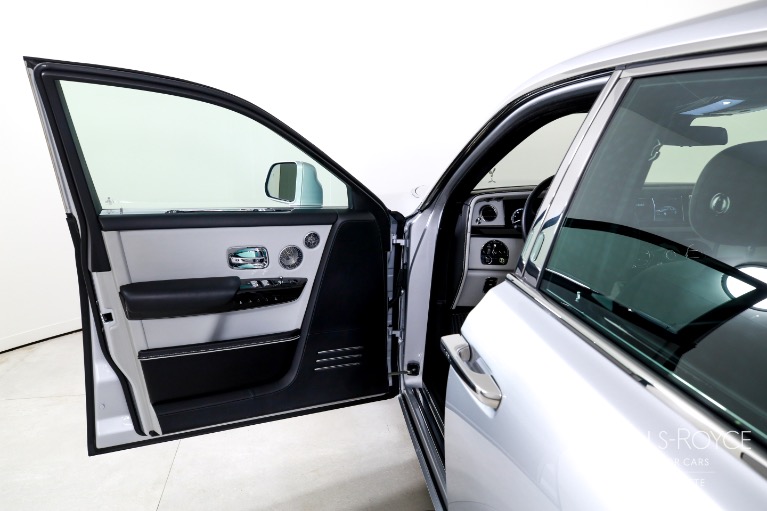 Used-2020-Rolls-Royce-Phantom