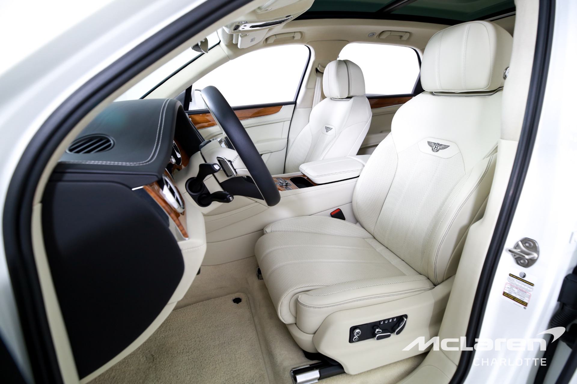 Used 2023 Bentley Bentayga Hybrid | Charlotte, NC