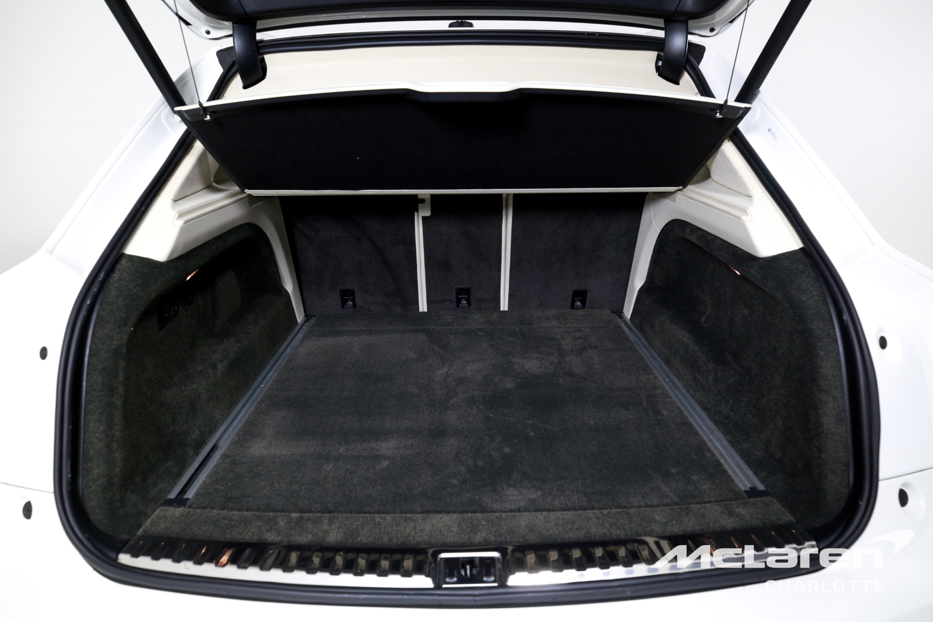Used 2023 Bentley Bentayga Hybrid | Charlotte, NC