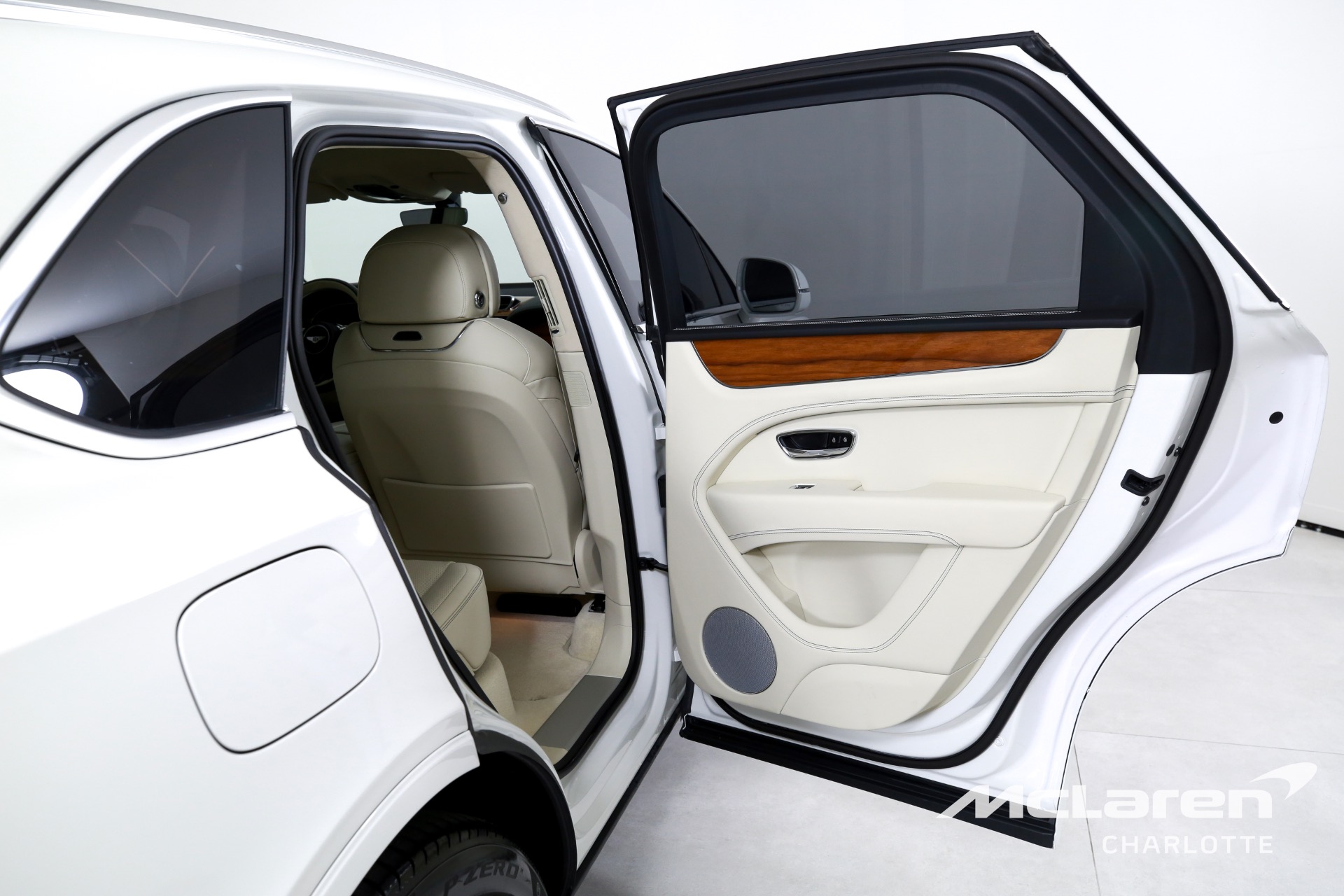 Used 2023 Bentley Bentayga Hybrid | Charlotte, NC