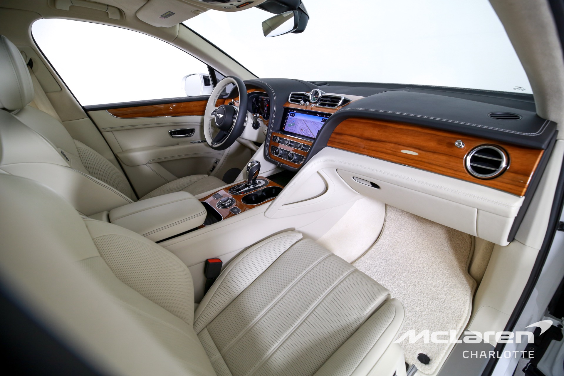 Used 2023 Bentley Bentayga Hybrid | Charlotte, NC
