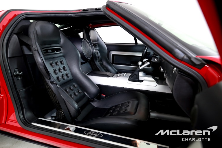 Used-2005-Ford-GT