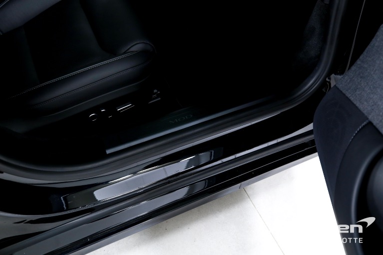Used-2021-Tesla-Model-S-Plaid