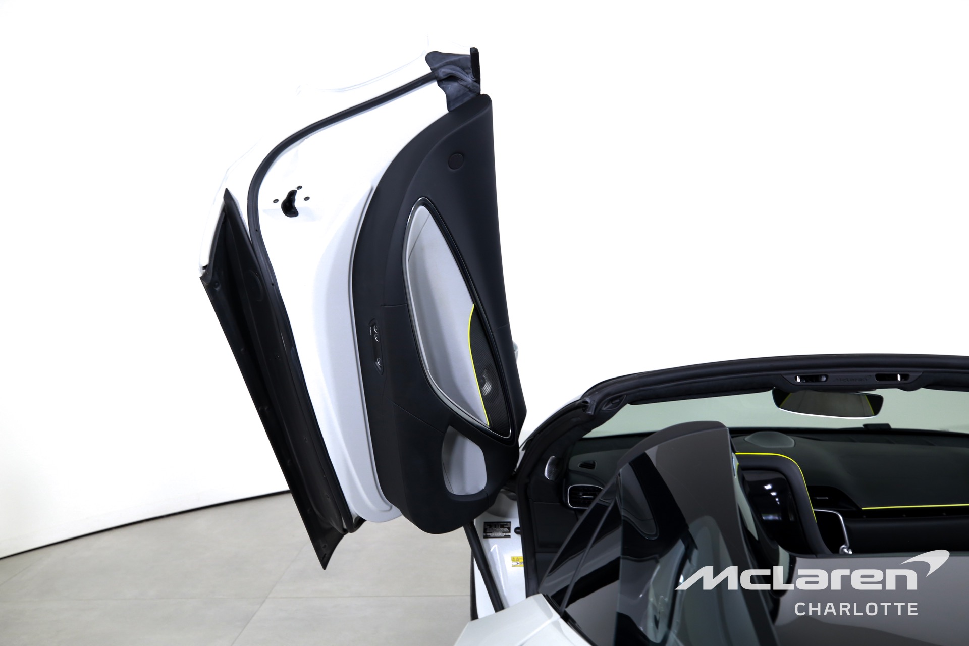 Used 2025 McLaren Artura Spider  | Charlotte, NC