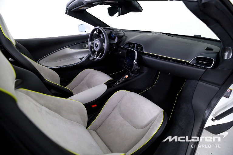 Used-2025-McLaren-Artura-Spider