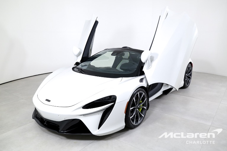 Used-2025-McLaren-Artura-Spider