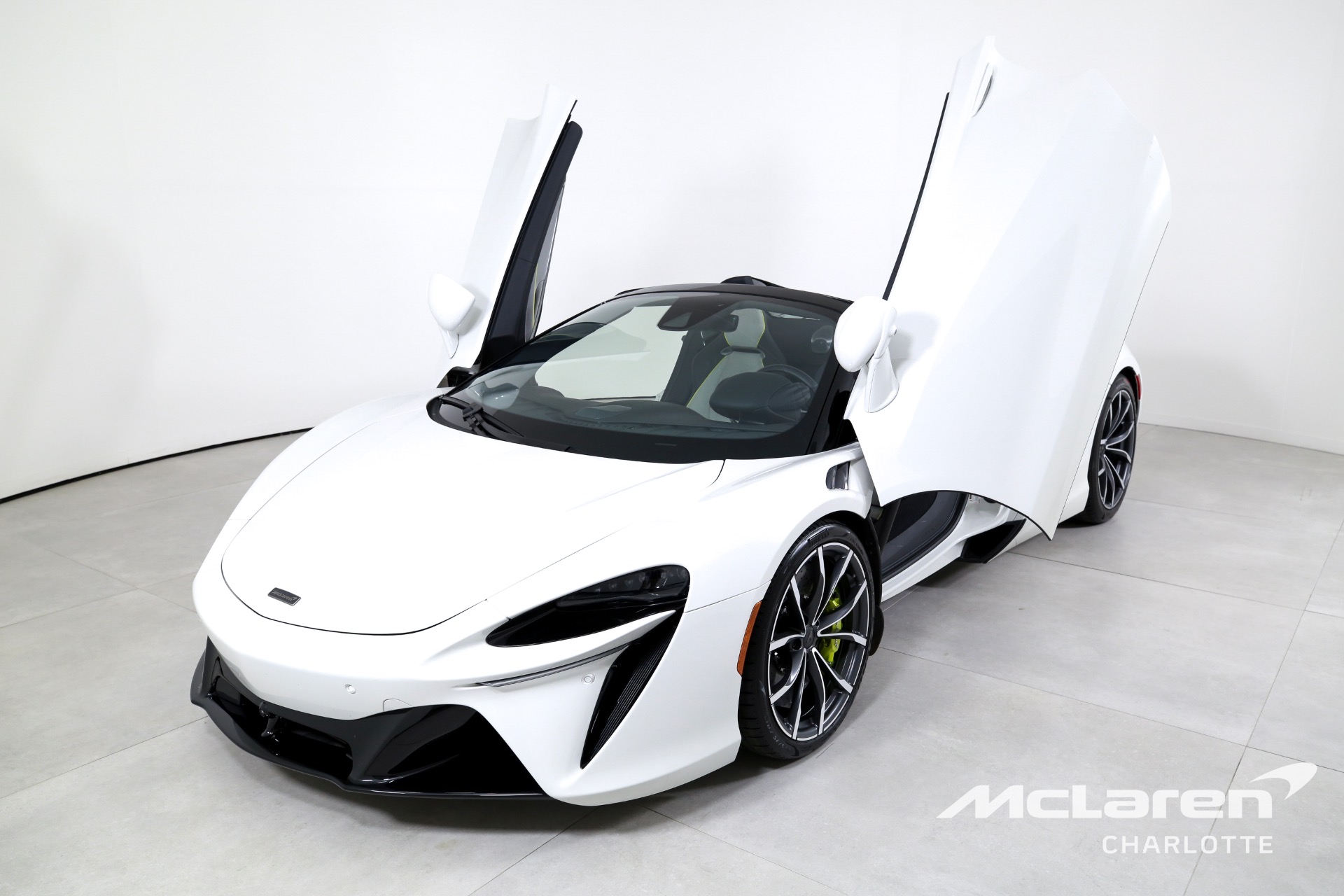 Used 2025 McLaren Artura Spider  | Charlotte, NC