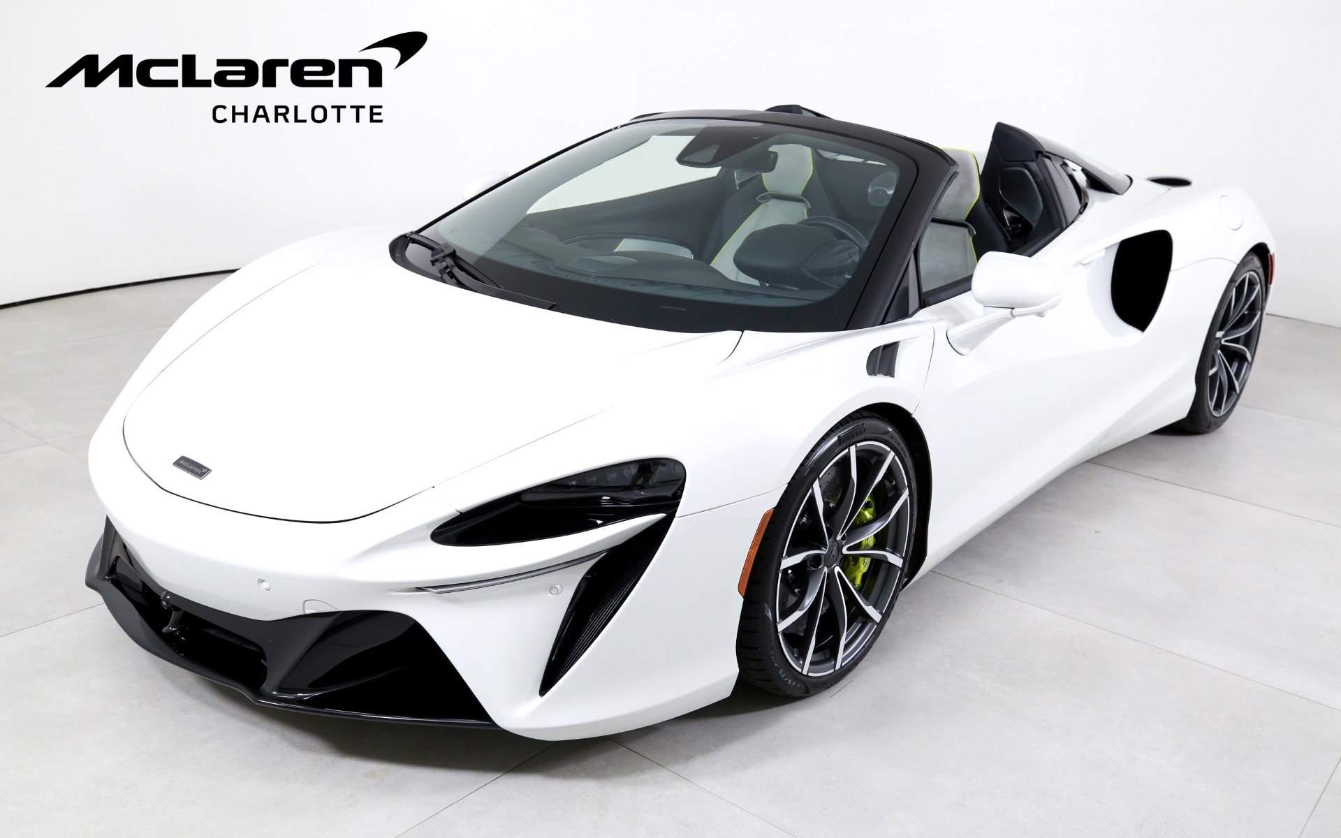 Used 2025 McLaren Artura Spider  | Charlotte, NC