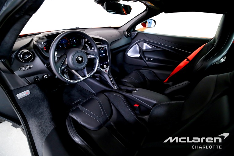 Used-2024-McLaren-750S
