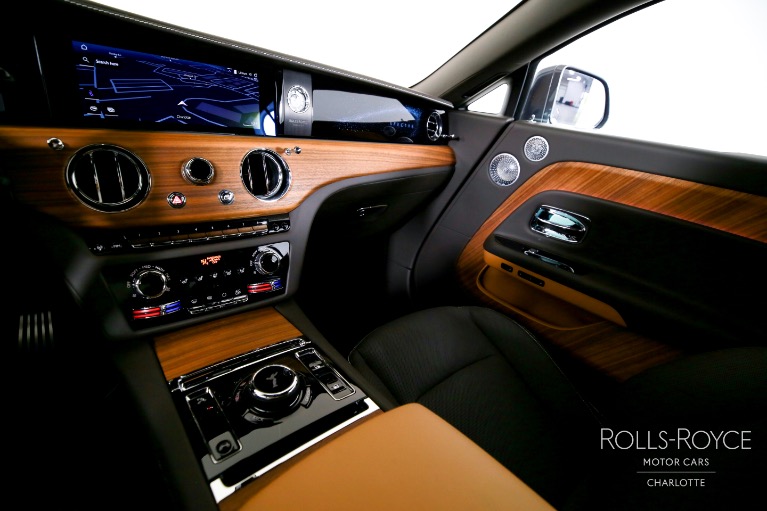 Used-2025-Rolls-Royce-Spectre