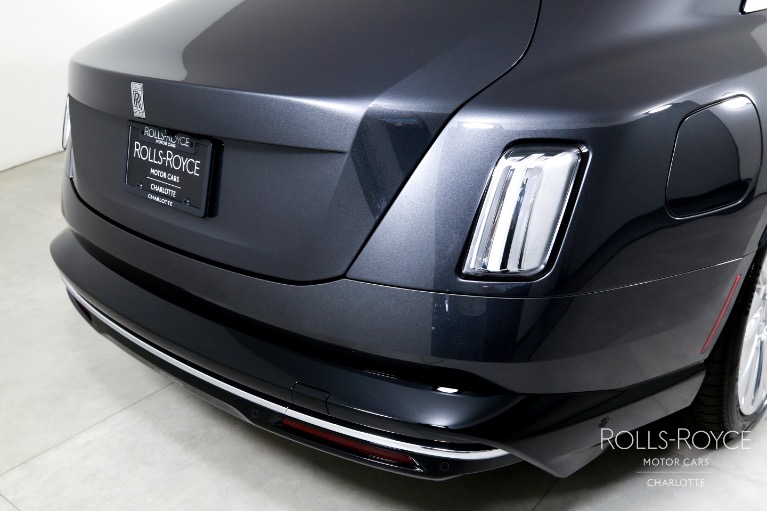 Used-2025-Rolls-Royce-Spectre