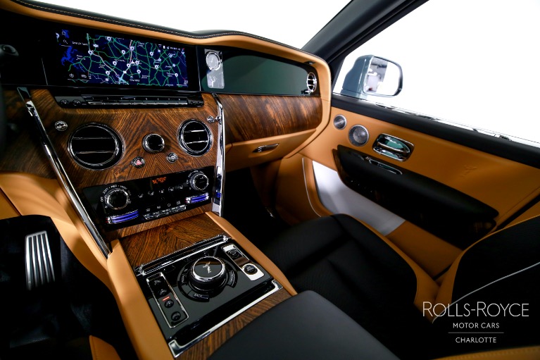 Used-2025-Rolls-Royce-Cullinan
