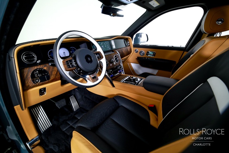 Used-2025-Rolls-Royce-Cullinan