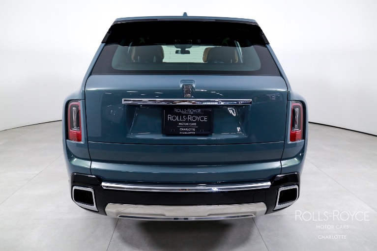 Used-2025-Rolls-Royce-Cullinan
