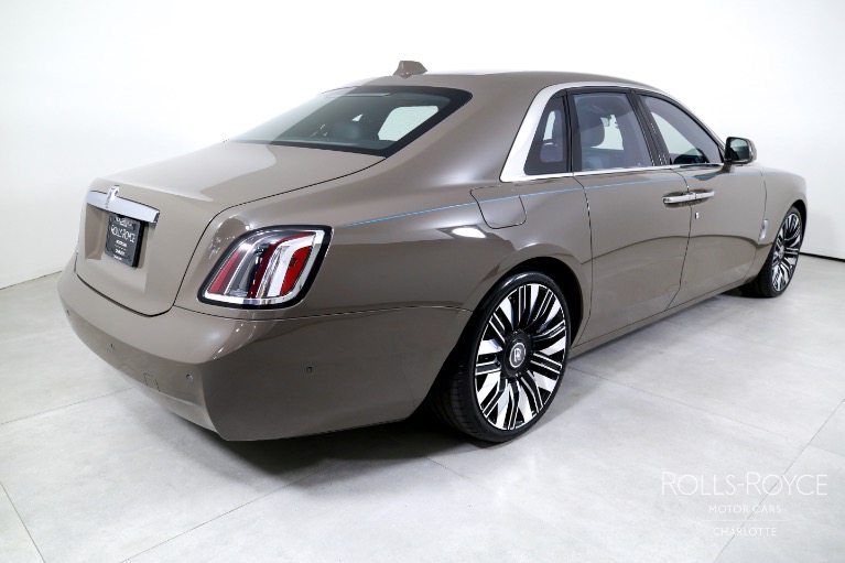 Used-2025-Rolls-Royce-Ghost