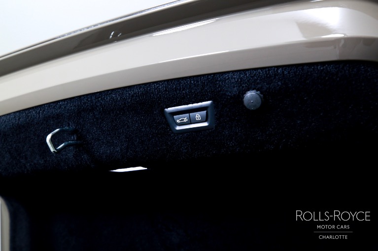Used-2025-Rolls-Royce-Ghost