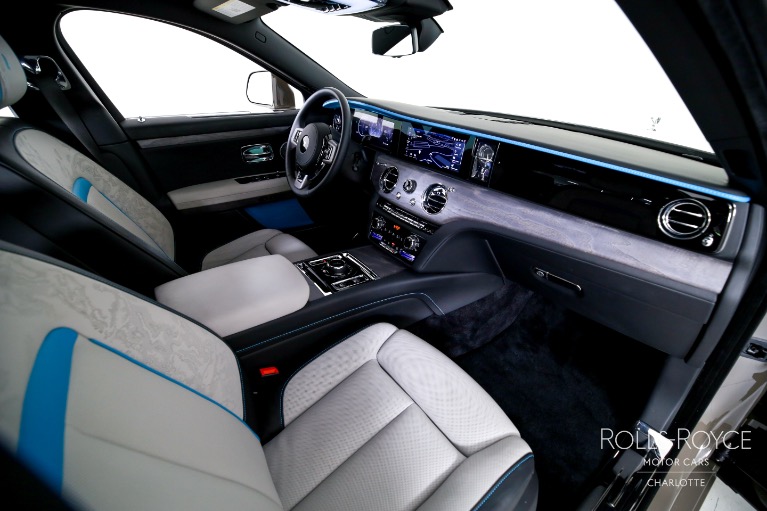 Used-2025-Rolls-Royce-Ghost